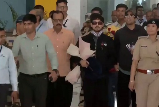 पटना पहुंचे ईशान किशन ,एयरपोर्ट पर हुआ जोरदार स्वागत