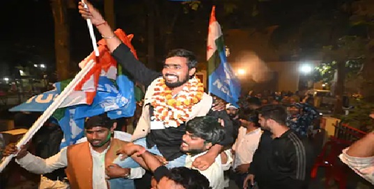 पटना यूनिवर्सिटी छात्रसंघ चुनाव में कांग्रेस से जुड़े संगठन NSUI ने बड़ी जीत हासिल की………