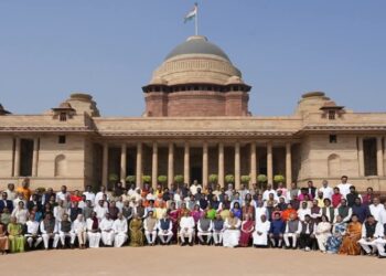 राज्यसभा रिटायरमेंट: उपसभापति हरिवंश, पूर्व पीएम देवेगौड़ा की संसदीय पारी का अहम पड़ाव