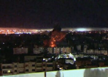 ईरान ने इजराइल पर सबसे बड़ा हमला शुरू किया,अमेरिकी ठिकानों पर बैलिस्टिक मिसाइलें दागीं