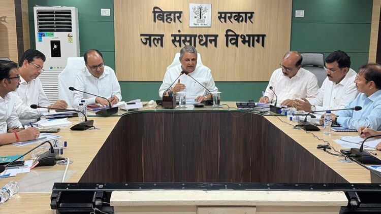 बाढ़ से बचाव की तैयारी करने में कोताही पर अफसर नपेंगे…………