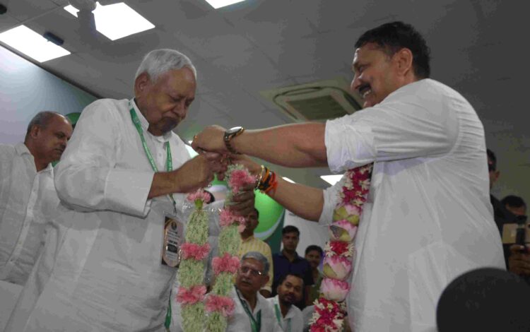 जेडीयू की राष्ट्रीय परिषद की बैठक में कुछ ऐसा…………………..