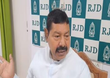 फॉरवर्ड शहीद, दलित नक्सली……..