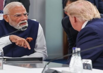 क्या सीधे होंगे भारत-अमेरिका के ‘उलटे’ रिश्ते !………………