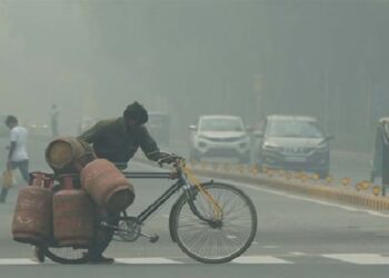दिल्ली NCR : धूल भरी तेज आंधी के बाद हुई झमाझम बारिश
