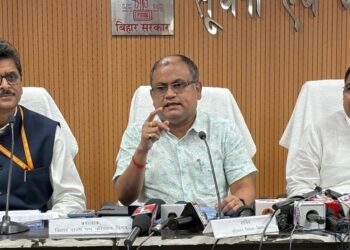 छह शहरों में इसी महीने से 200 इलेक्ट्रिक बसें चलेंगी