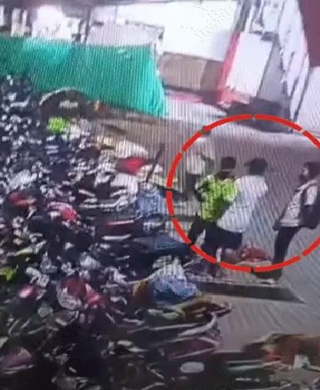 बंटी यादव हत्याकांड में बड़ा एक्शन, 3 दारोगा समेत 4 पुलिसकर्मी सस्पेंड…………..