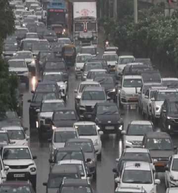 दिल्ली-एनसीआर में सभी जगह भरा पानी ,गुरुग्राम में वर्क फ्रॉम होम की सलाह