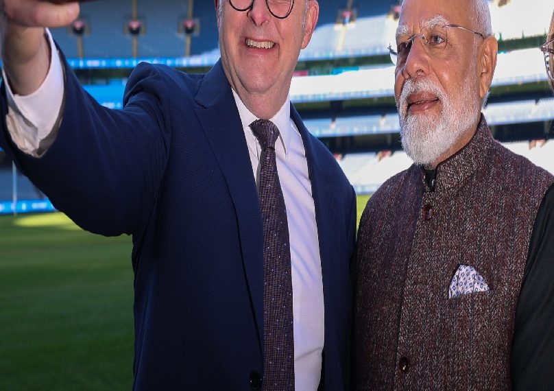 प्रधानमंत्री मोदी अपने तीन देशों के दौरे के अंतिम चरण में आज न्यूजीलैंड के ऑकलैंड पहुंचेगे ………