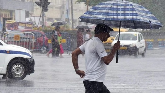 देशभर में मानसून सक्रिय , दिल्ली-NCR में झमाझम बारिश, कई इलाकों में भरा पानी , बिहार के 24 जिलों में हेवी रेन का अलर्ट