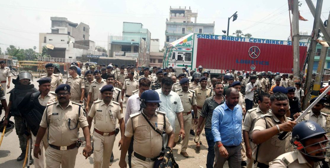 पटना बवाल- 3cr की गाड़ियां फूंकीं,500 पर केस-20 हिरासत में