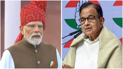 दिमागी नक्सल’ पर सियासी संग्राम….