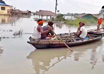 नेपाल में भारी बारिश का असर, गंडक बराज से छोड़ा गया 2.30 लाख क्यूसेक पानी