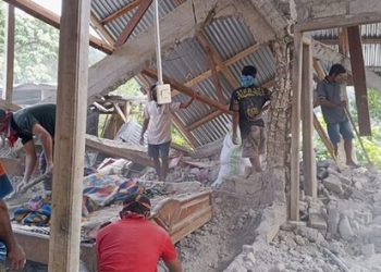 इंडोनेशिया में 7.7 तीव्रता का शक्तिशाली भूकंप, कई इमारतें गिरीं, 20 लोगों की मौत