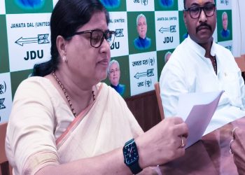 बिहार में हल्ला और झारखंड में शांति फिर चाहिए इस्तीफा…………….