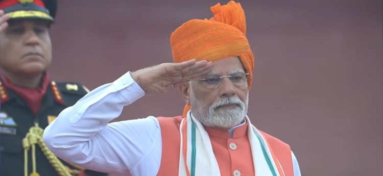 कल 13वीं बार लाल किले पर राष्ट्रीय ध्वज फहरायेंगे प्रधानमंत्री नरेंद्र मोदी…………..