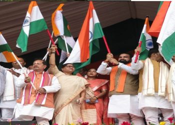 पटना में आज ‘हर घर तिरंगा अभियान’ के तहत भव्य तिरंगा यात्रा ,हाथ में तिरंगा लेकर 1.5 KM पैदल चले सीएम सम्राट…………